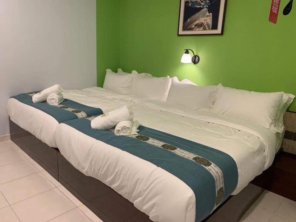 R Hotel Langkawi Kuah Esterno foto